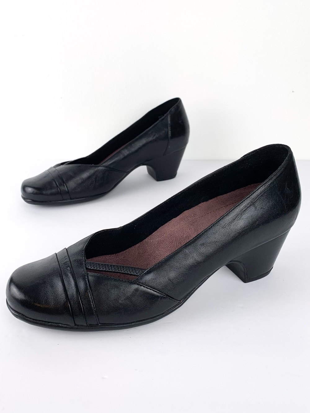 Clarks Everyday Sugar Sky black leather low heel comfort pumps size 8.5